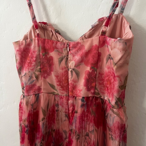 Floral Summer Dress - Picture 4 of 7